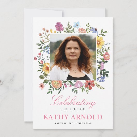 Elegantes florales Beerdigungsprogramm Einladung (Vorderseite)