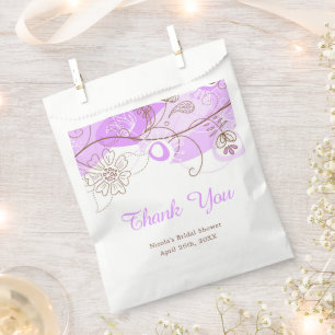 Elegantes florales Brautparty in Lila Drehung Geschenktütchen