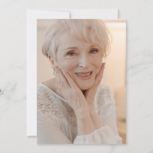 Elegantes florales Foto Feier des Lebens Einladung (Rückseite)