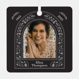 Elegantes Florentiner Gedenkmal Ornament Aus Metall