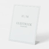 Elegantes Formal Sage Green Monogram Guestbook Sockelschild (Vorderseite)