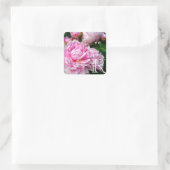 Elegantes Foto aus rosa, blühenden Pinien Quadratischer Aufkleber (Tasche)