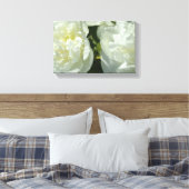 Elegantes Foto aus weißer Blume mit Blumen Leinwanddruck (Insitu (Schlafzimmer))