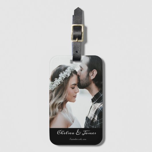 Elegantes Foto Black Calligraphy Personalisiert Gepäckanhänger (Vorderseite Vertikal)