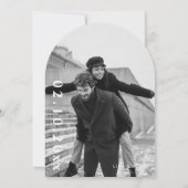 Elegantes Foto Black Wedding Save the Date Curved Einladung (Rückseite)