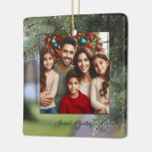 Elegantes Foto Evergreen Trees Branches Dunkelgrün Keramikornament (Links)