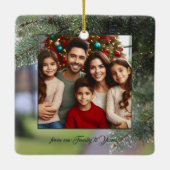 Elegantes Foto Evergreen Trees Branches Dunkelgrün Keramikornament (Rückseite)