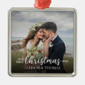 Elegantes Foto Hochzeit Unser erstes Weihnachtsfes Ornament Aus Metall (Vorne)