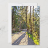 Elegantes Foto mit tropischen Holzbäumen Einladung (Rückseite)