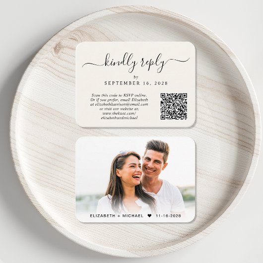 Elegantes Foto QR Code Cream Wedding RSVP Begleitkarte