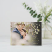 Elegantes Foto Save the Date Chic Gold Script Postkarte (Stehend Vorderseite)
