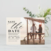 Elegantes Foto-Skript-Kalligraphie & QR-Code-Hochz Save The Date (Stehend Vorderseite)