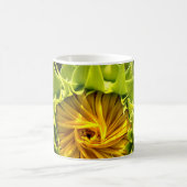 Elegantes Gelbblume-Foto Kaffeetasse (Mittel)
