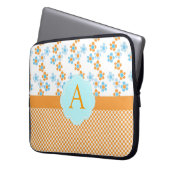 Elegantes, gelbes, blaues Blumenmonogramm, Anfangs Laptopschutzhülle (Vorderseite Links)