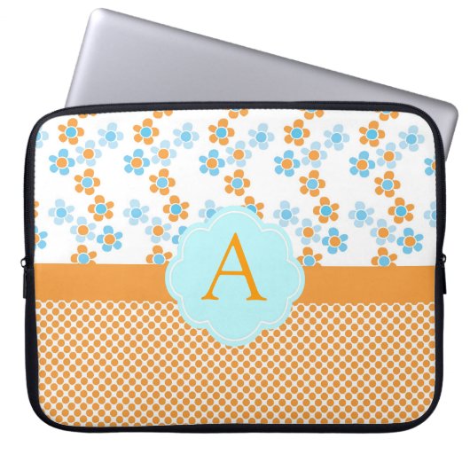 Elegantes, gelbes, blaues Blumenmonogramm, Anfangs Laptopschutzhülle (Vorderseite)
