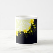 Elegantes gelbes Blumen-Damaskus Kaffeetasse (Mittel)
