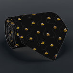 Elegantes, gelbes Schwarzes Bier Nahtloses Muster Krawatte<br><div class="desc">Stell dich mit dieser Niedlichen gelben schwarzen Bienenvölkerpattern-Krawatte heraus. Ideal für Abschlüsse,  Geburtstage,  Arbeiten und jede Art von Feierlichkeiten. Macht auch ein gutes Geschenk.</div>