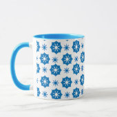 Elegantes geometrisches, blau-weißes Muster Tasse (Links)