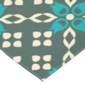 Elegantes geometrisches Muster im Vintagen und Aqu Tischdecke (Schrägansicht)