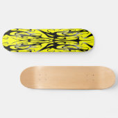 Elegantes Gesicht in Feuer- und Flammendesign Skateboard (Horizontal)