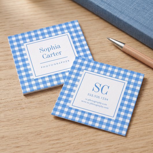 Elegantes Gingham-Monogramm Quadratische Visitenkarte