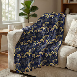 Elegantes Ginkgoblattmuster Navyblau Gold Fleecedecke