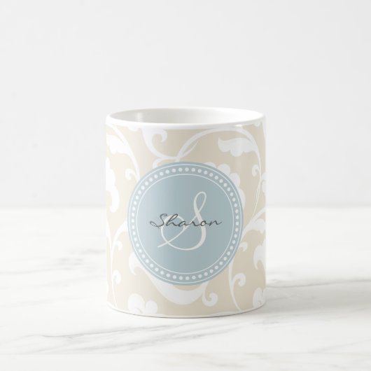 Elegantes girly beige Blumenmustermonogramm Kaffeetasse (Mittel)