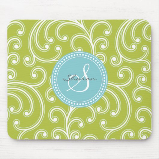 Elegantes girly grünes Blumenmustermonogramm Mousepad (Vorne)