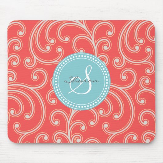 Elegantes girly rotes Blumenmustermonogramm Mousepad (Vorne)
