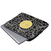 Elegantes girly schwarzes Blumenmustermonogramm Laptopschutzhülle (Vorne Knopf)