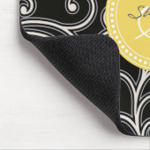 Elegantes girly schwarzes Blumenmustermonogramm Mousepad (Ecke)