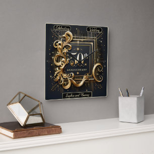 Elegantes Gold: 50-jähriges Design Quadratische Wanduhr