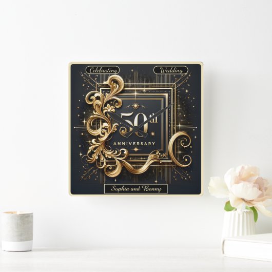 Elegantes Gold: 50-jähriges Design Quadratische Wanduhr (Zuhause)