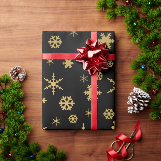 Elegantes Gold & Black Christmas Snowflake Muster Geschenkpapier (Feiertagsgeschenk)