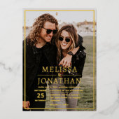 Elegantes Gold Border Script Foto QR Code Hochzeit Folieneinladung (Vorderseite)