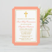 Elegantes Gold Cross Peach First Communation Einladung (Stehend Vorderseite)