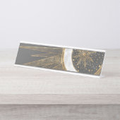 Elegantes Gold Doodles Sun Moon Mandala Design Schreibtischnamensplakette (Vorderseite )
