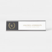ELEGANTES GOLD FLORAL LAUREL WREATH ERSTE MONOGRAM SCHREIBTISCHNAMENSPLAKETTE (Vorderseite )
