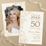 Elegantes Gold Foto Überraschung 50. Geburtstag Einladung<br><div class="desc">Elegante Goldcreme Überraschung 50. Geburtstagsfeier Einladung mit Ihrem Foto auf der Kartenrückseite. Modernes,  feminines Design mit botanischen Akzenten und Typografie-Script-Schriftart. Einfache florale Einladungskarte perfekt für eine stilvolle weibliche Überraschung am Tag. Kann für jedes Alter angepasst werden. Gedruckte Zazzle Einladungen oder Sofortdownload digitalen druckbaren Vorlage.</div>