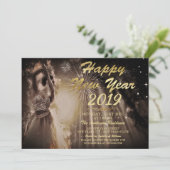 Elegantes Gold Glitzer Happy New Year Dancing Part Einladung (Stehend Vorderseite)