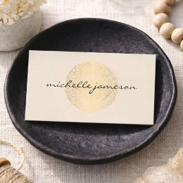 Elegantes Gold Leaf Logo auf Light Tan Visitenkarte