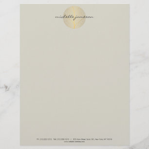 Elegantes Gold Leaf Logo auf Tan Briefbogen