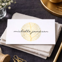 Elegantes Gold Leaf Logo auf Weiß