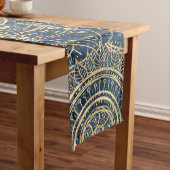 Elegantes Gold Mandala Blue Whimsy Design Mittelgroßer Tischläufer (Beispiel)