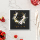 Elegantes Gold Monogramm auf schwarzem Hochzeitspa Serviette (Beispiel)