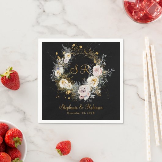 Elegantes Gold Monogramm auf schwarzem Hochzeitspa Serviette (Beispiel)