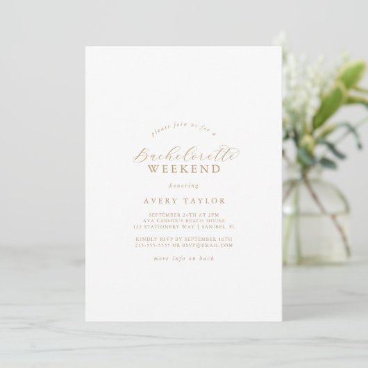 Elegantes Gold Script Bachelorette Weekend Einladung (Stehend Vorderseite)