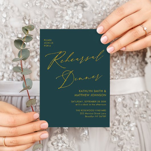 Elegantes Gold Script Green Einfache Probe Dinner Einladung