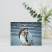 Elegantes Gold Script Overlay-Foto Save the Date Postkarte (Stehend Vorderseite)