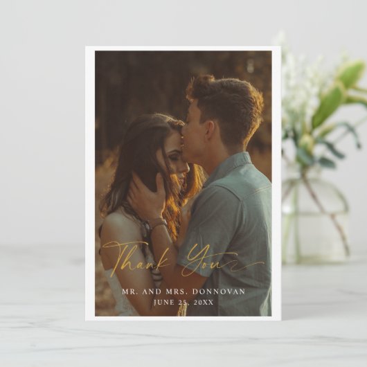 Elegantes Gold Script Wedding Foto Danke Karten (Stehend Vorderseite)
